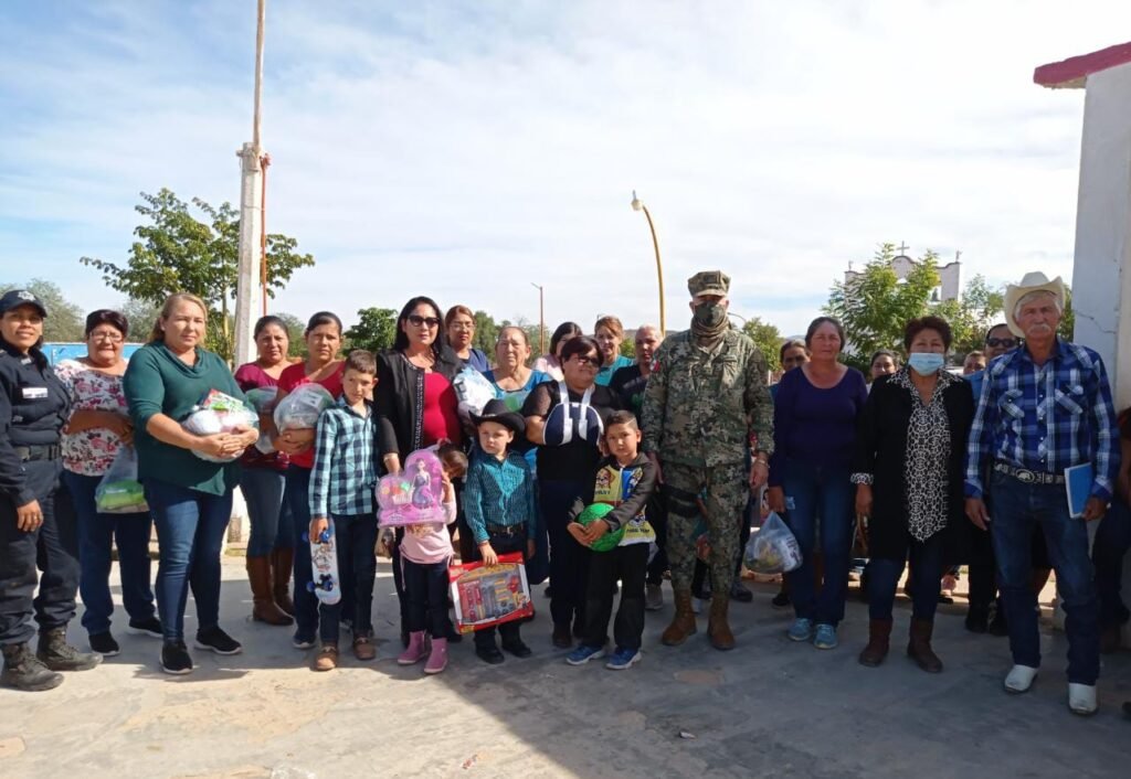 LLEVA SSPM JUGUETES, DULCES Y APOYO ALIMENTICIO A HABITANTES DE CUMURIPA Y EL PORVENIR