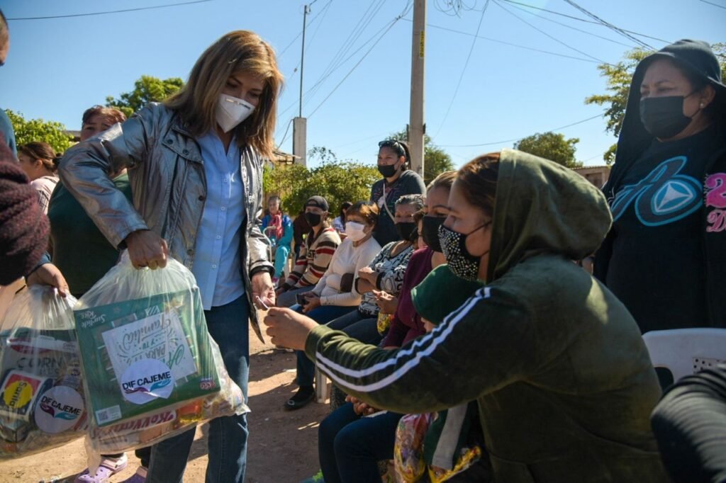 ENCABEZA MTRA. PATRICIA PATIÑO INTENSA JORNADA DE DIF CAJEME DURANTE ESTE PUENTE