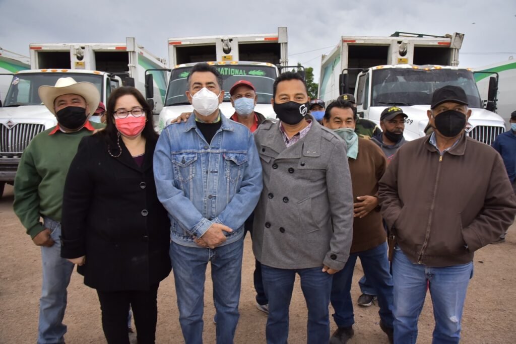 FESTEJA AYUNTAMIENTO A RECOLECTORES DE BASURA Y AUXILIARES DE INTENDENCIA EN SU DÍA