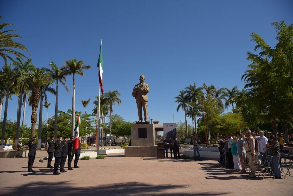 Conmemoran 128 Aniversario del Natalicio del General Lázaro Cárdenas del Río