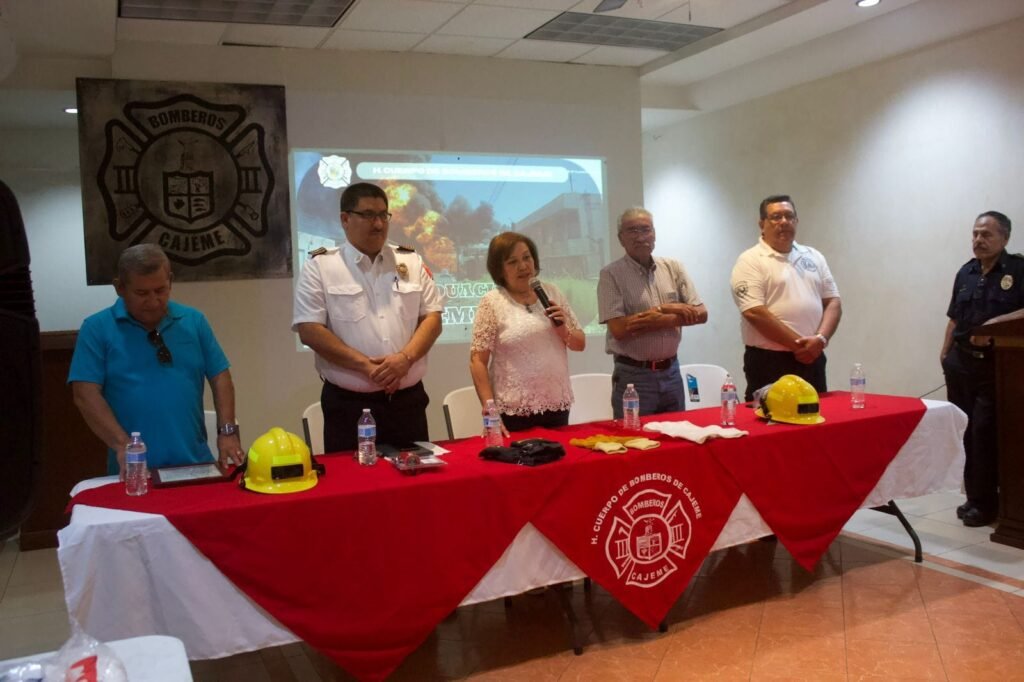 #Enteráte| Reconoce Gobierno Municipal a elementos graduados de la Academia de Bomberos Generación 2023