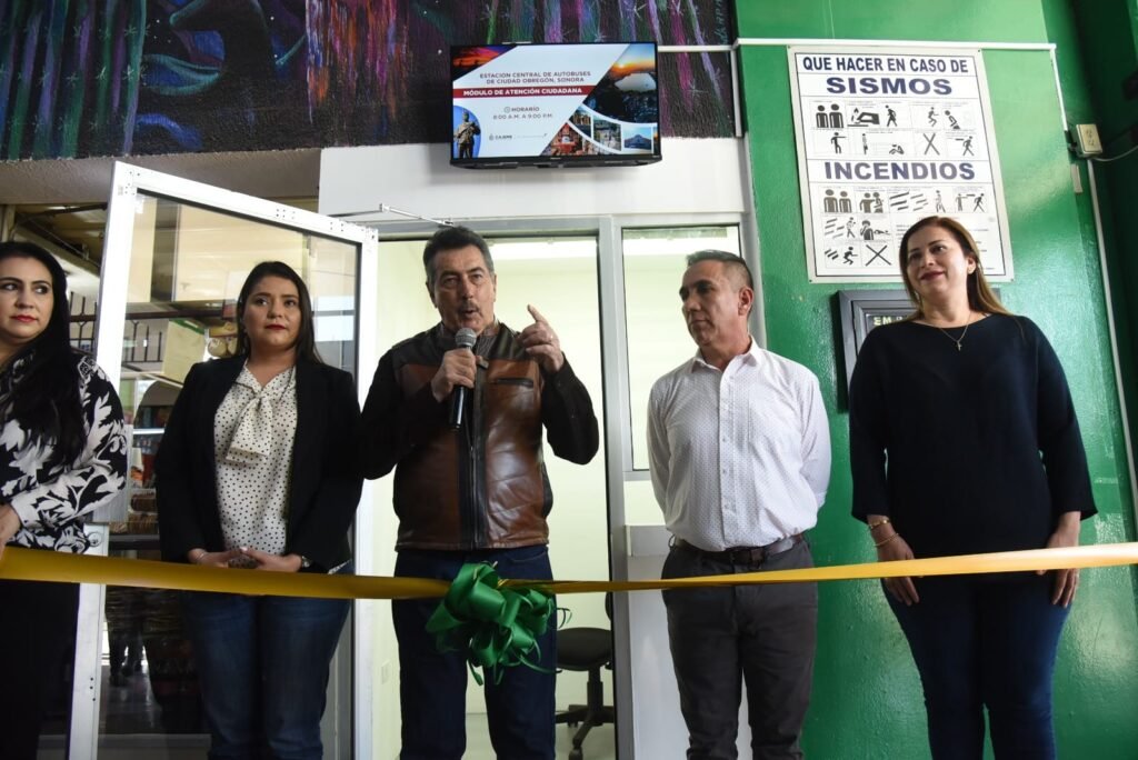 #Enteráte| Inaugura Lamarque Cano oficina de Atención Ciudadana en central de autobuses